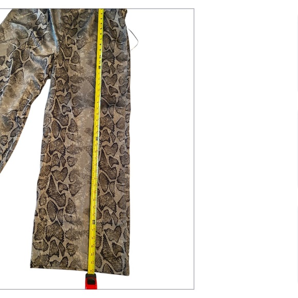 Jennifer Lopez Snake Print Jumpsuit Size Large - Picture 6 of 9